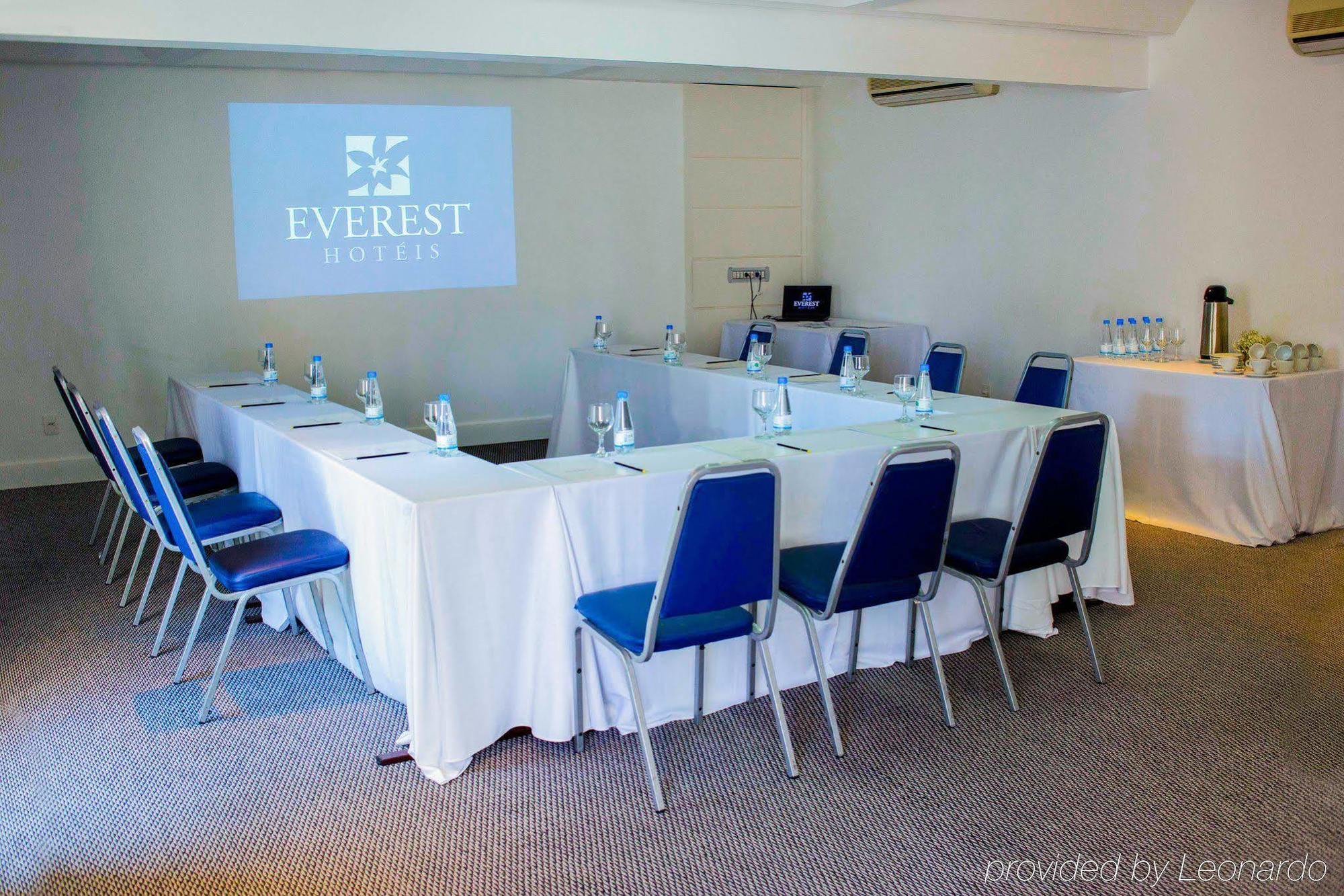 Everest Porto Alegre Hotel Zewnętrze zdjęcie